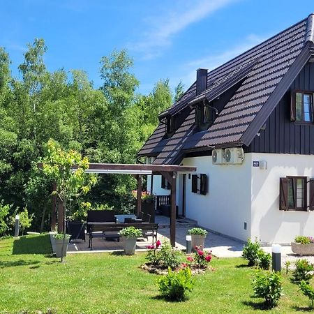 B&B Plitvice Lakes Villa Mija Plitvica selo Dış mekan fotoğraf